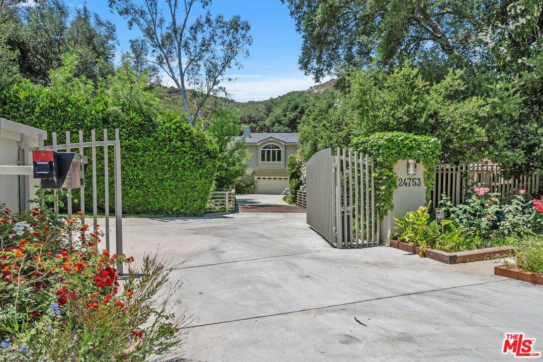 24753 Mulholland Hwy - Photo 1