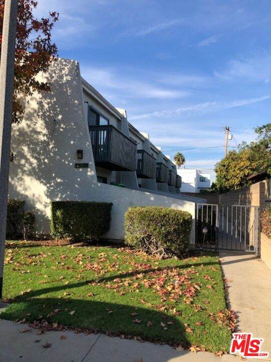 533 219th St - Photo 1