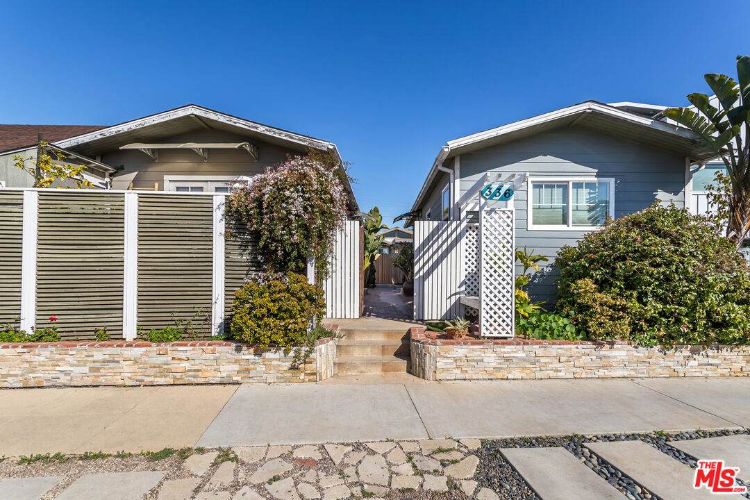 336 Rennie Ave - Photo 1