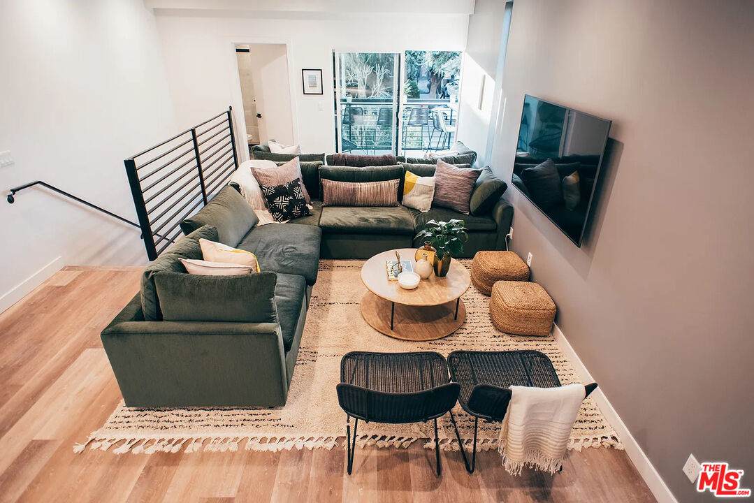 838 Harvard Blvd - Photo 1