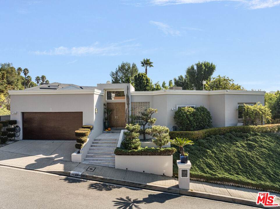 1708 Clear View Dr - Photo 1