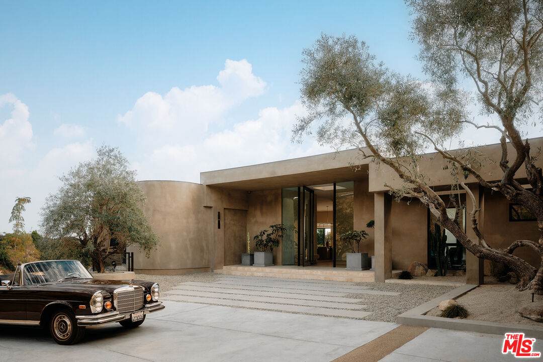 1705 Carla Ridge - Photo 1