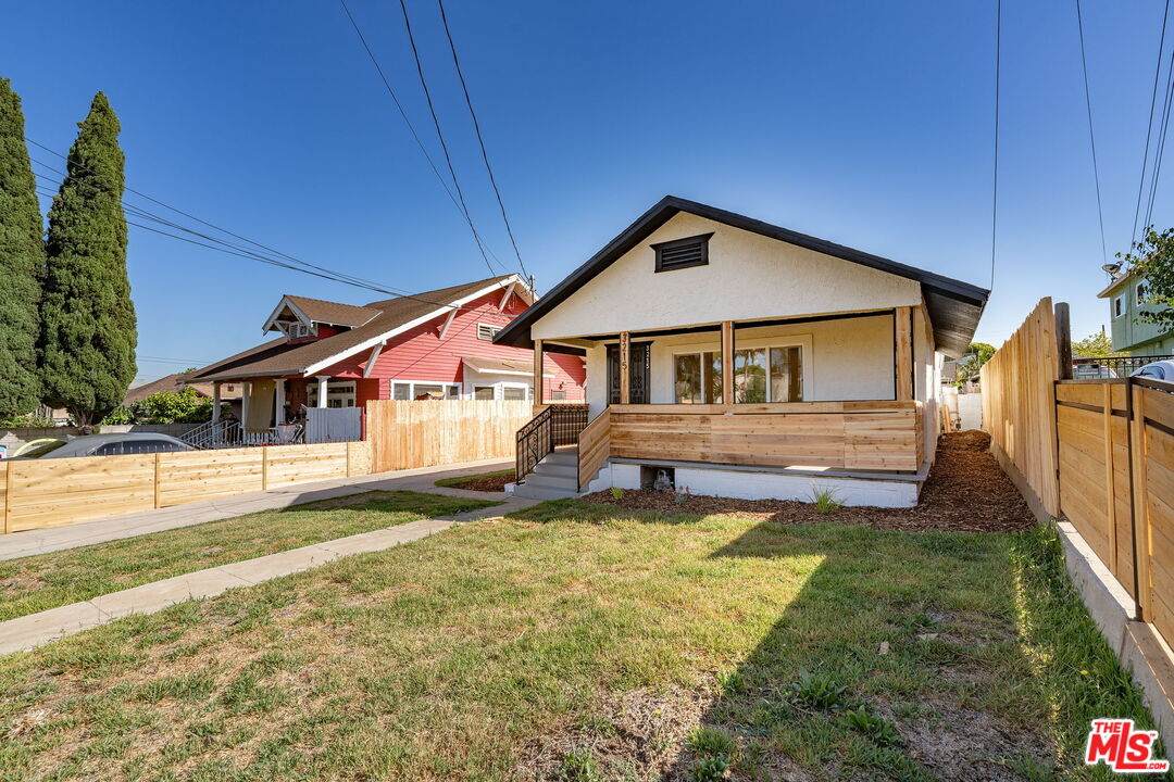 3215 Winter St - Photo 1