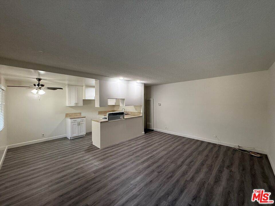 13400 Cordary Ave - Photo 1