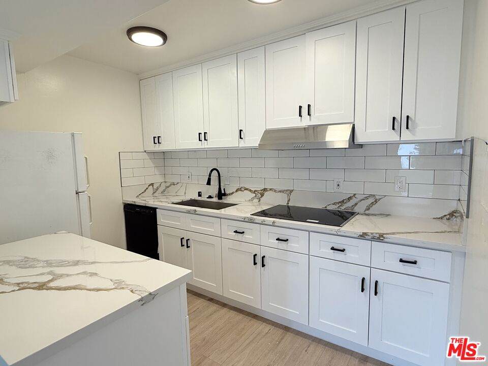 10840 Camarillo St - Photo 1