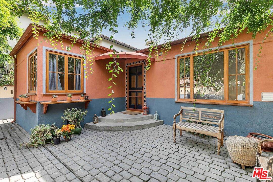 4171 Kraft Ave - Photo 1