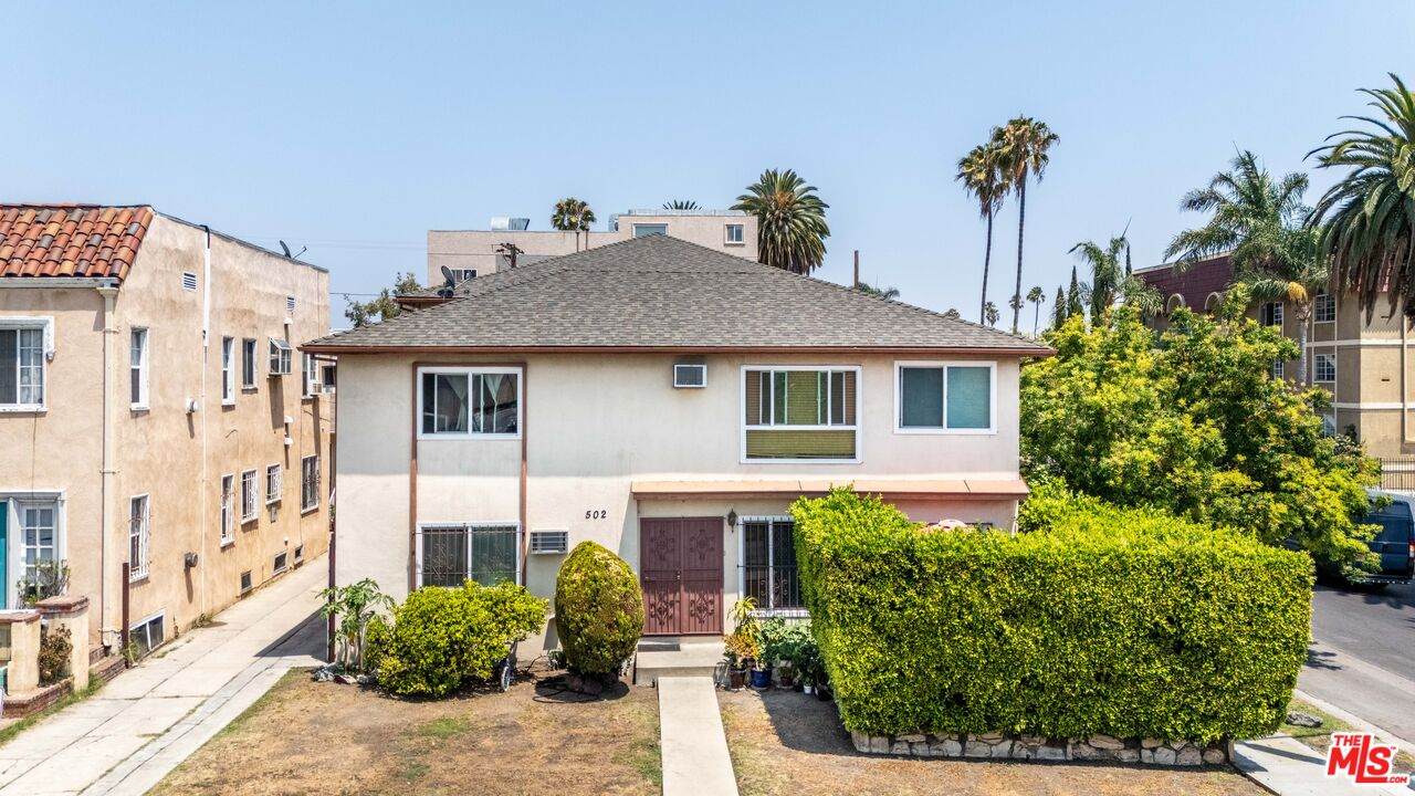 502 Serrano Ave - Photo 1