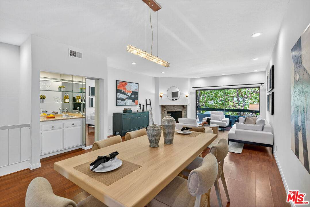 1920 Pandora Ave - Photo 1