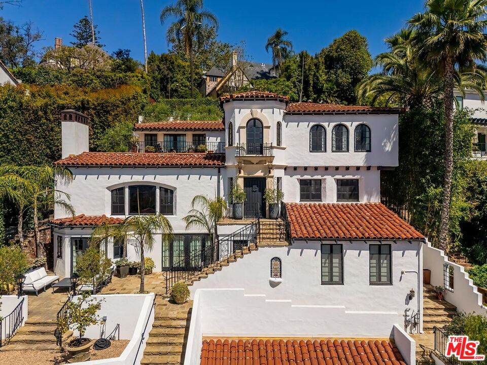 2420 Chislehurst Dr - Photo 1