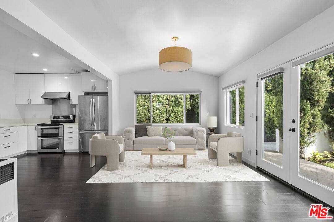 1434 24th St - Photo 1