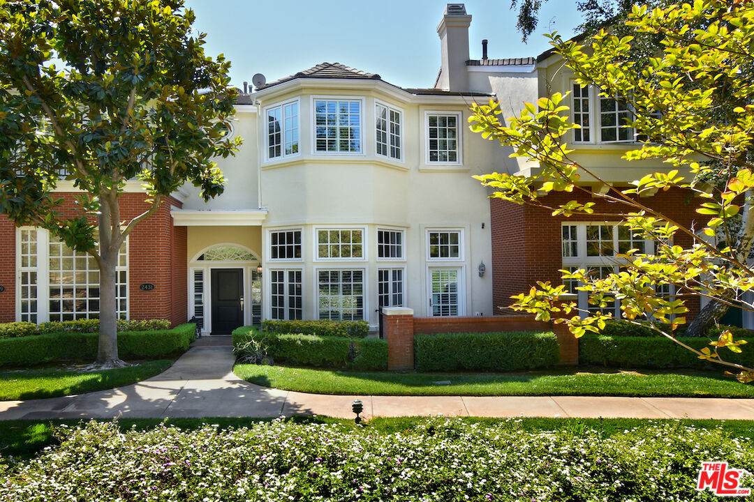 2431 Swanfield Ct - Photo 1