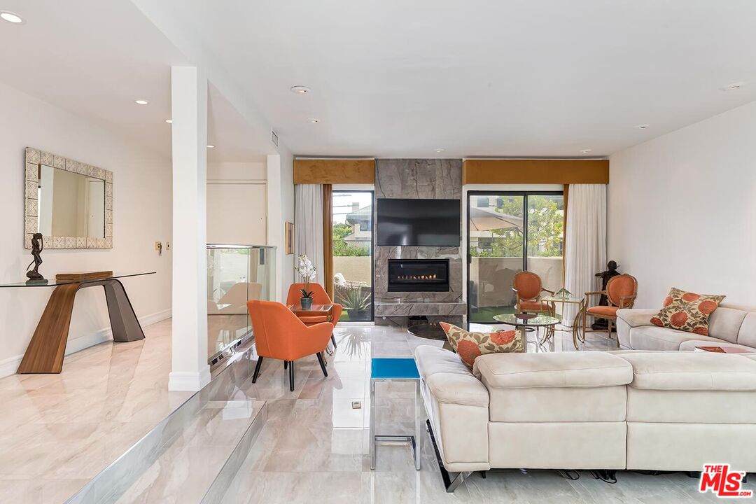 2172 Century Hl - Photo 1