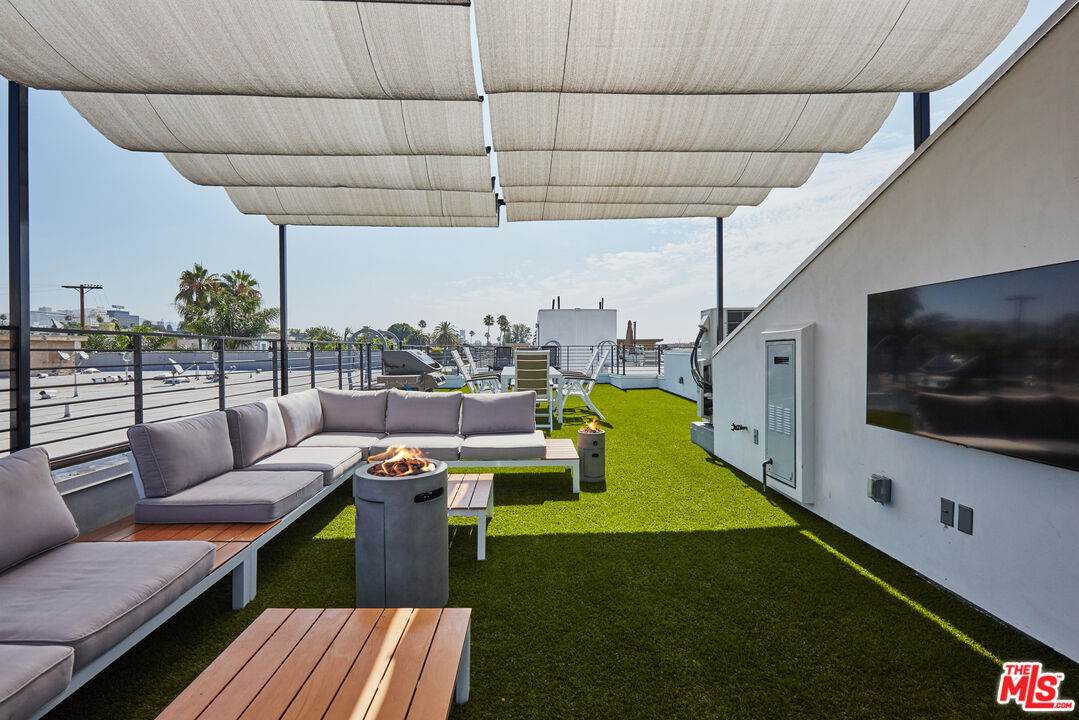 1337 Fuller Ave - Photo 1