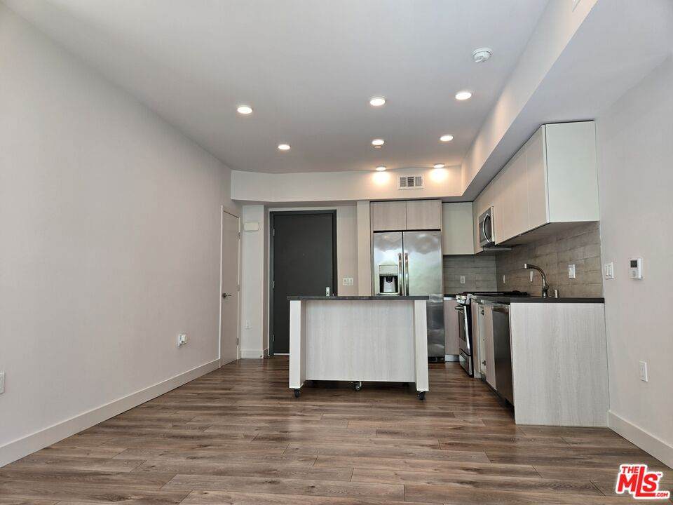 740 Ridgeley Dr - Photo 1