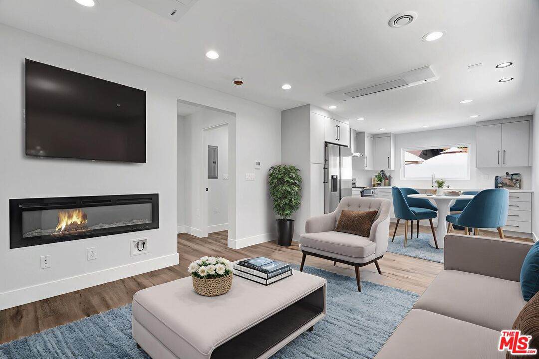 11611 Burbank Blvd - Photo 1