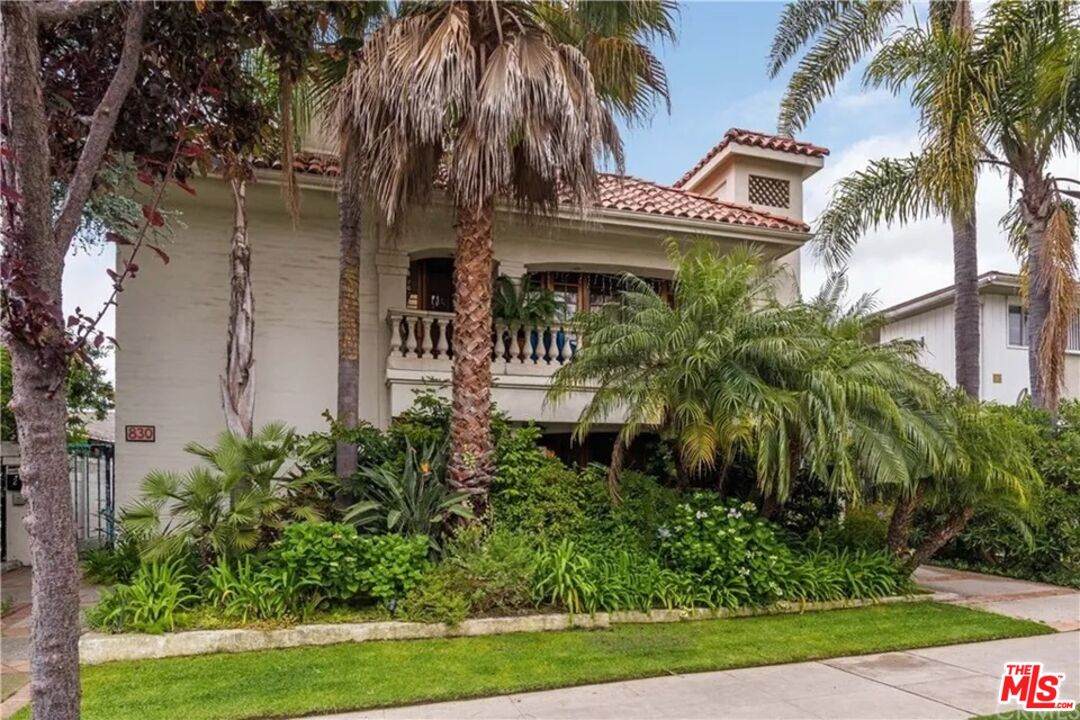 828 5th St - Photo 1