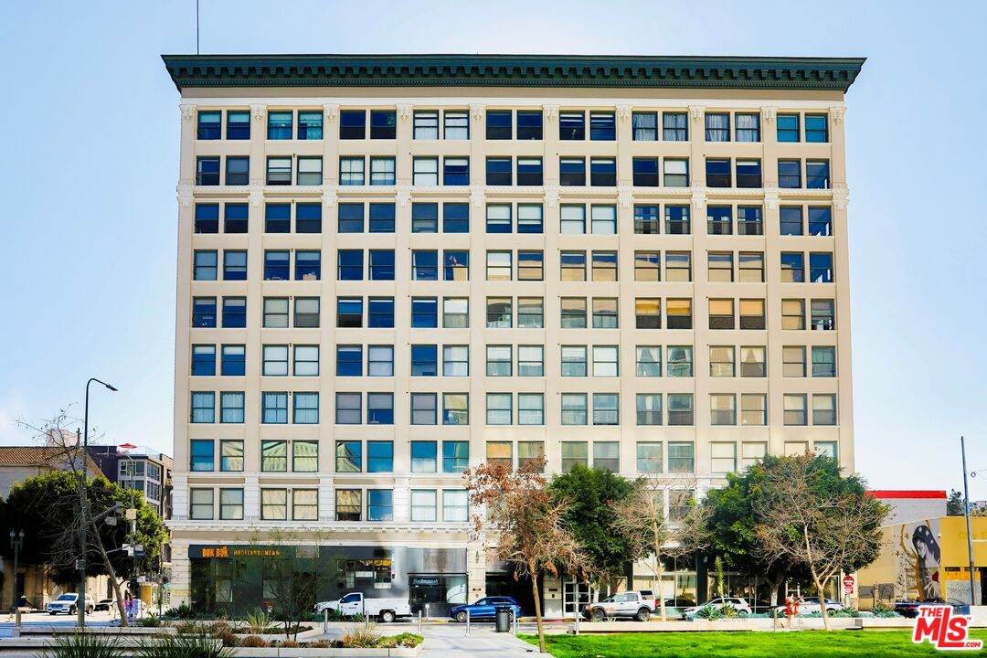 108 2nd St - Photo 1