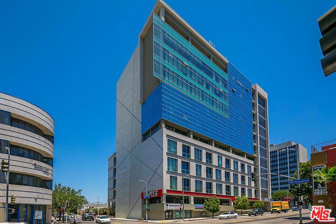 3223 6th St - Photo 1