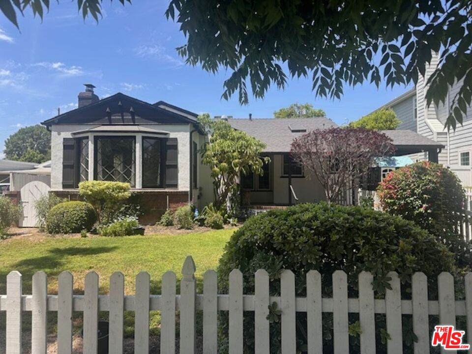 4715 Camellia Ave - Photo 1