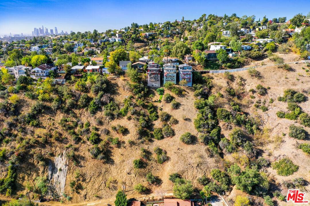 317 Furness Ave - Photo 1