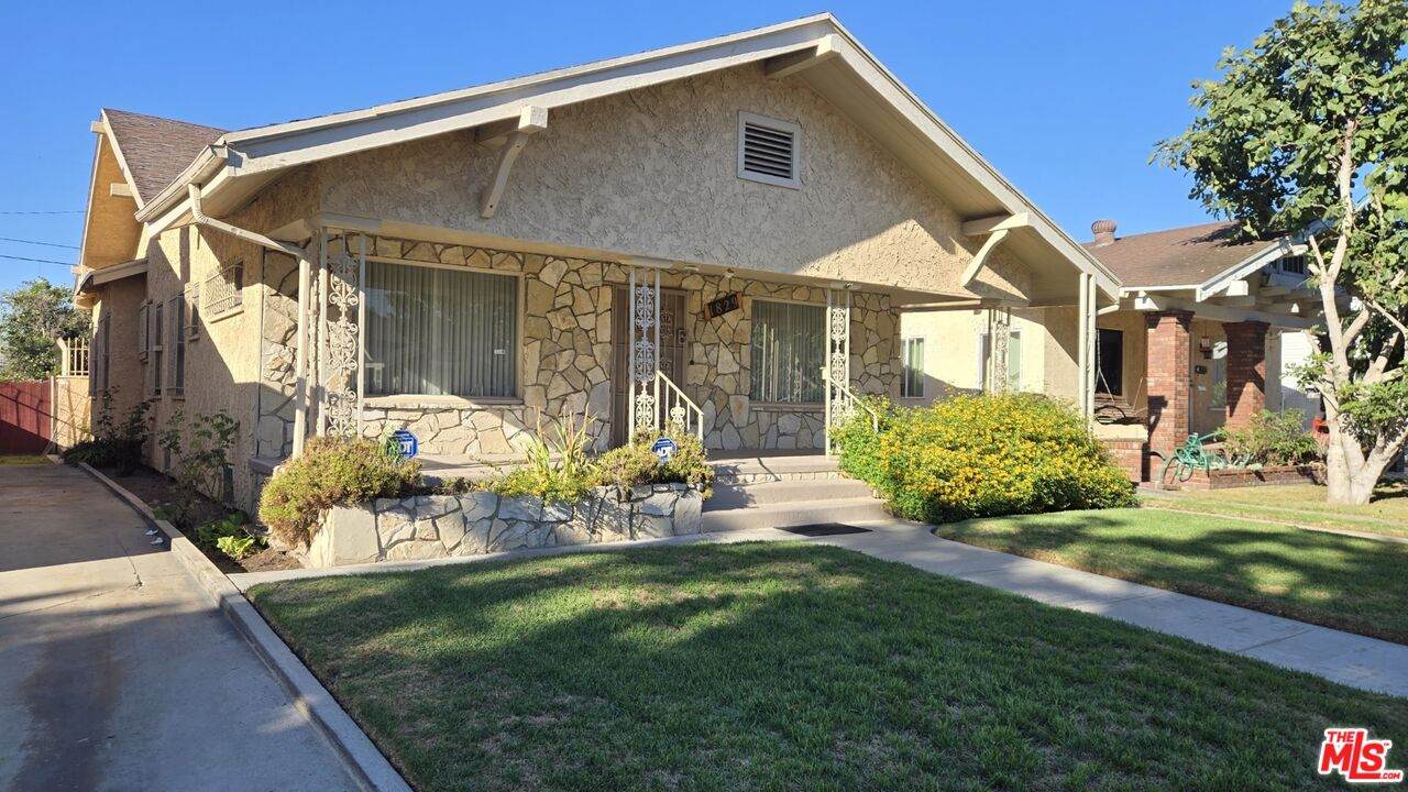 1829 Middleton Pl - Photo 1