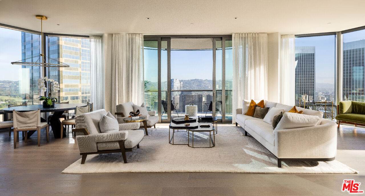 211 Elm Ct - Photo 1