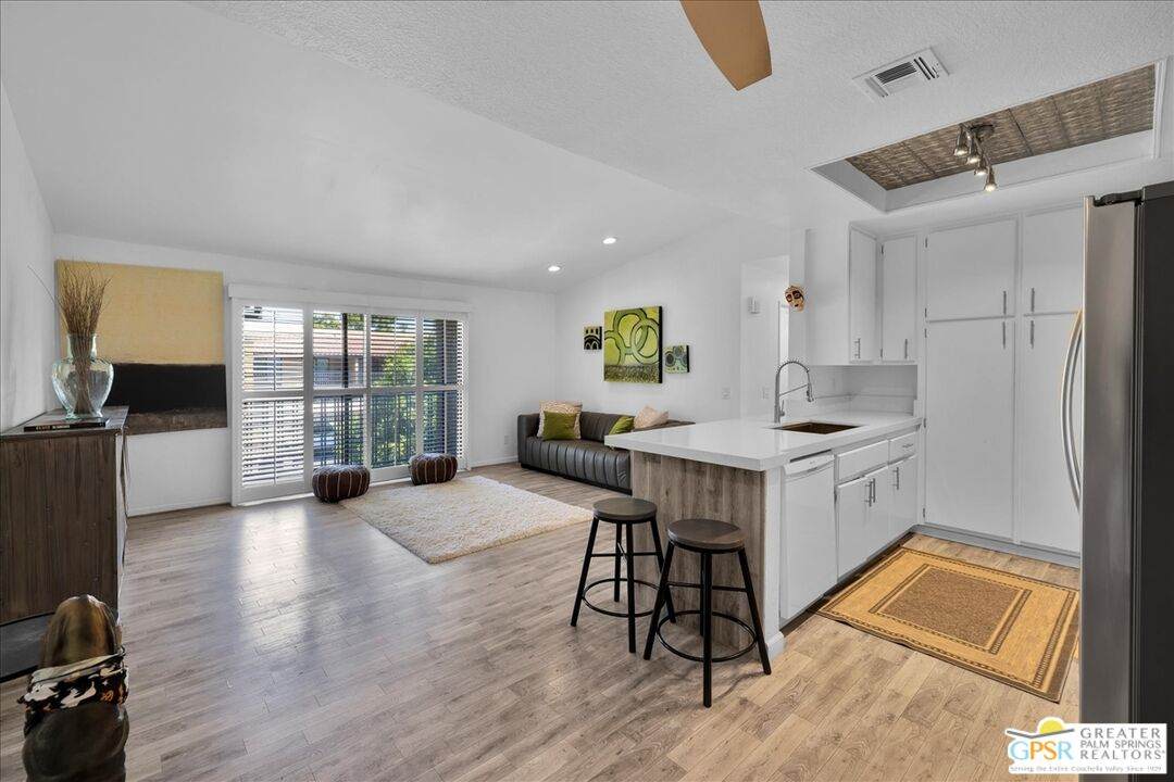 31200 Landau Blvd - Photo 1