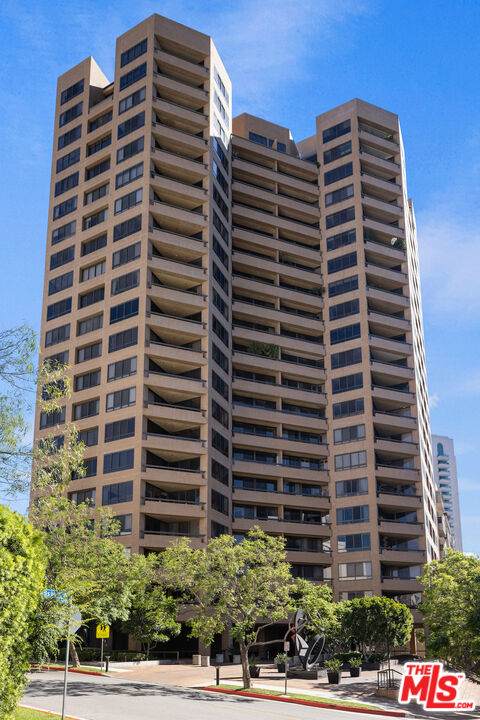 10430 Wilshire Blvd - Photo 1