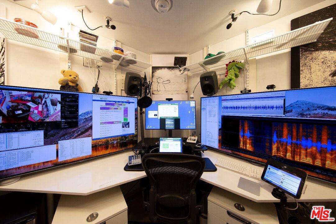 https://bt-photos.global.ssl.fastly.net/carets/orig_boomver_1_25591993-2.jpg