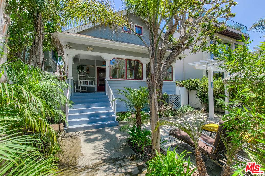 28 Clubhouse Ave - Photo 1