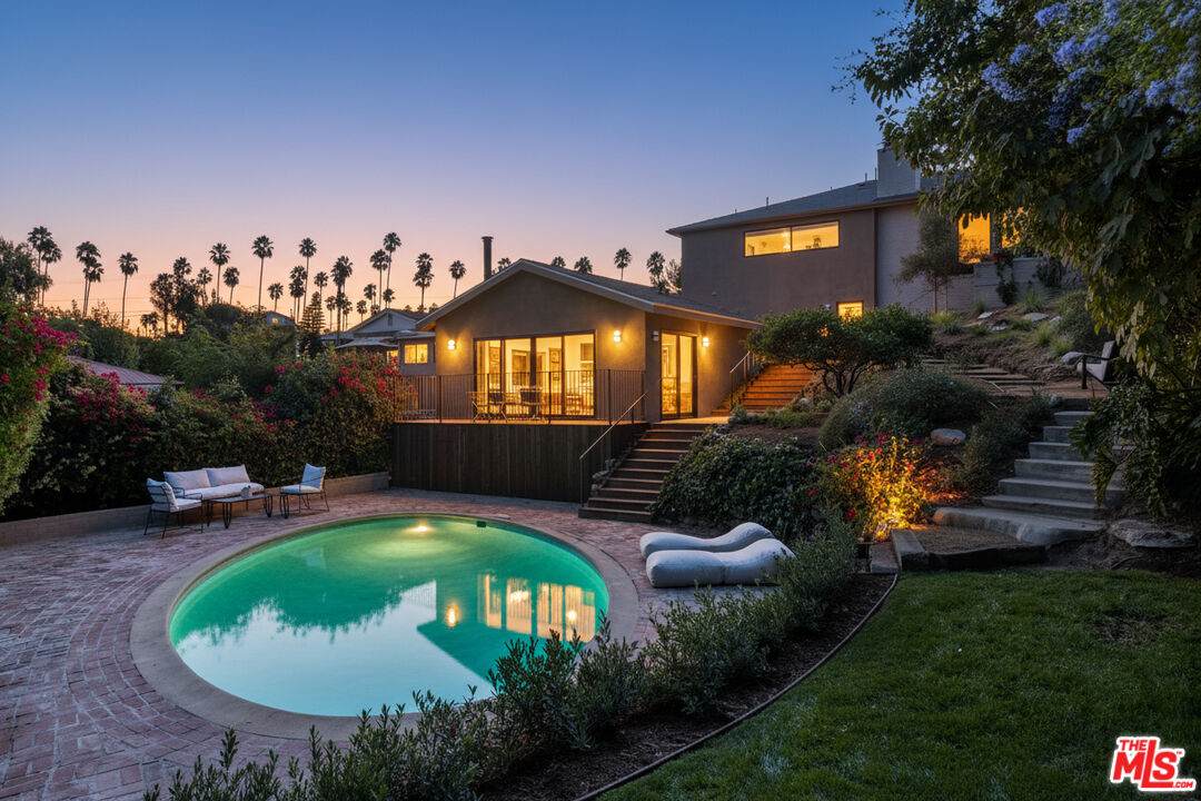 3815 Chanson Dr - Photo 1