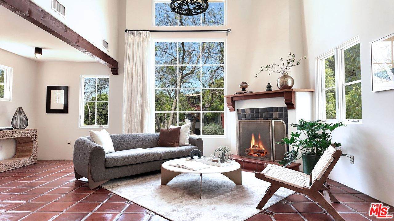 1414 Harper Ave - Photo 1