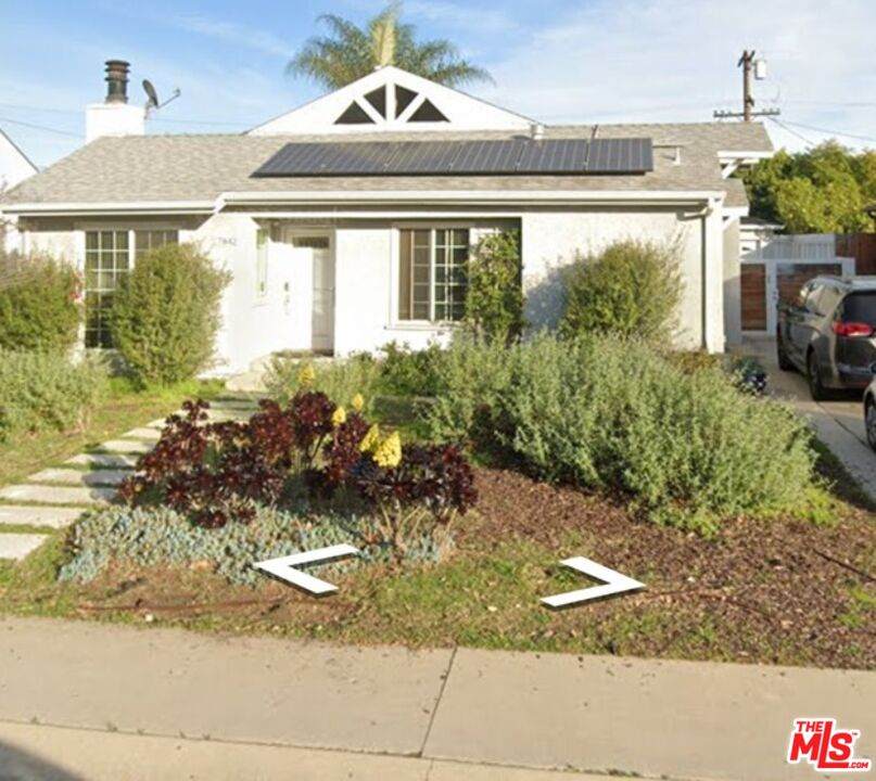 7842 Croydon Ave - Photo 1