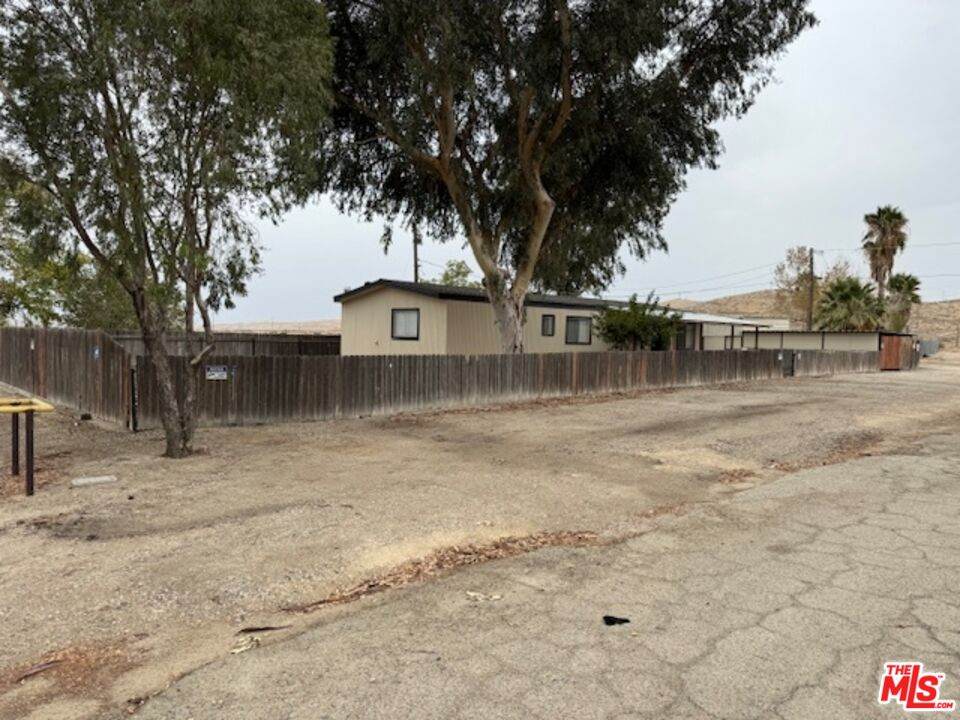 22841 D St - Photo 1