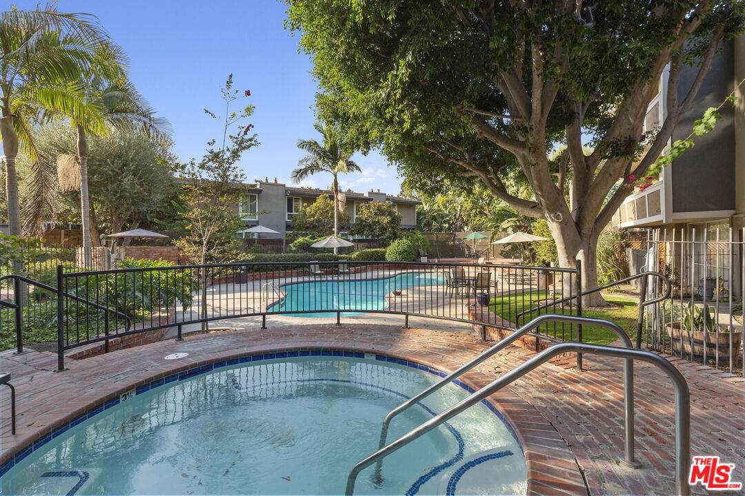 6435 Green Valley Cir - Photo 1