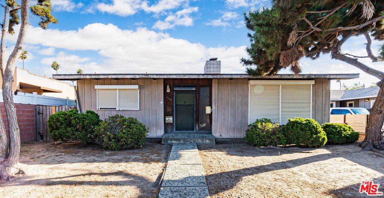 1408 251st St - Photo 1