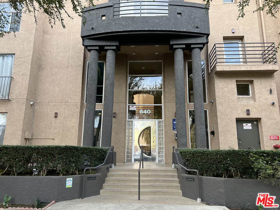 640 4th St - Photo 1