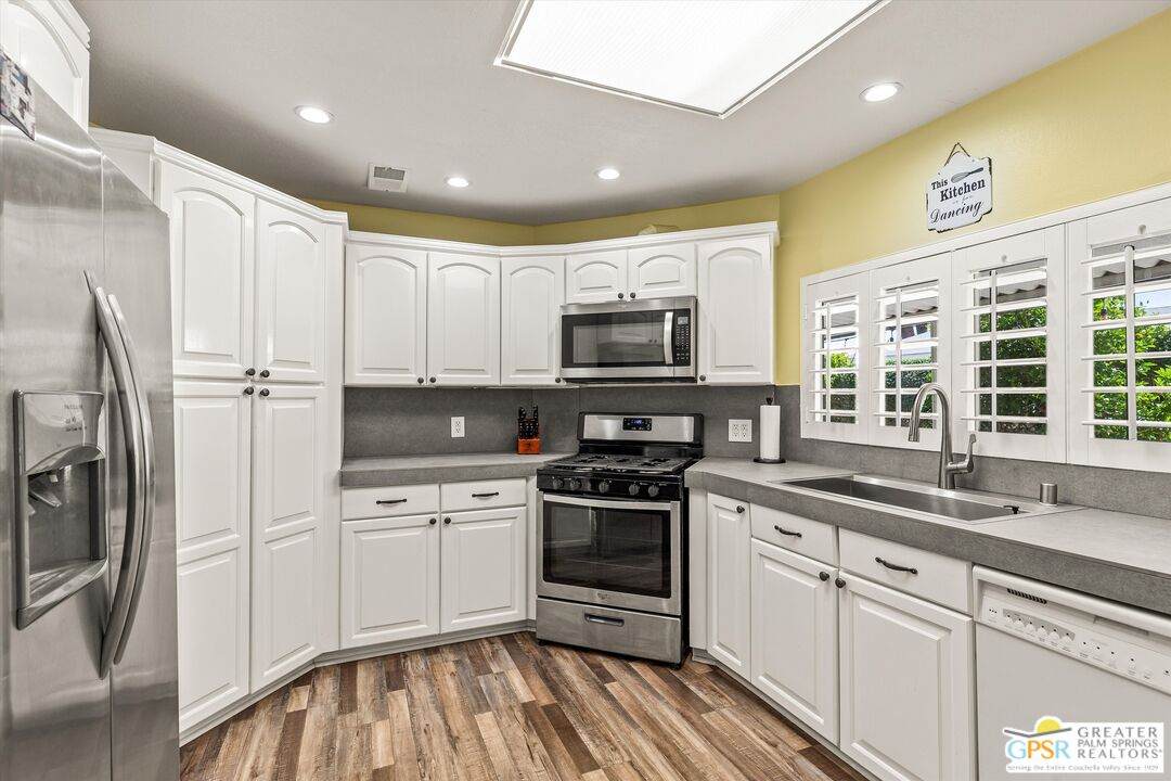 347 Via Don Benito - Photo 1