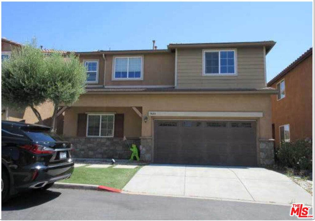 9644 Pine Orchard St - Photo 1