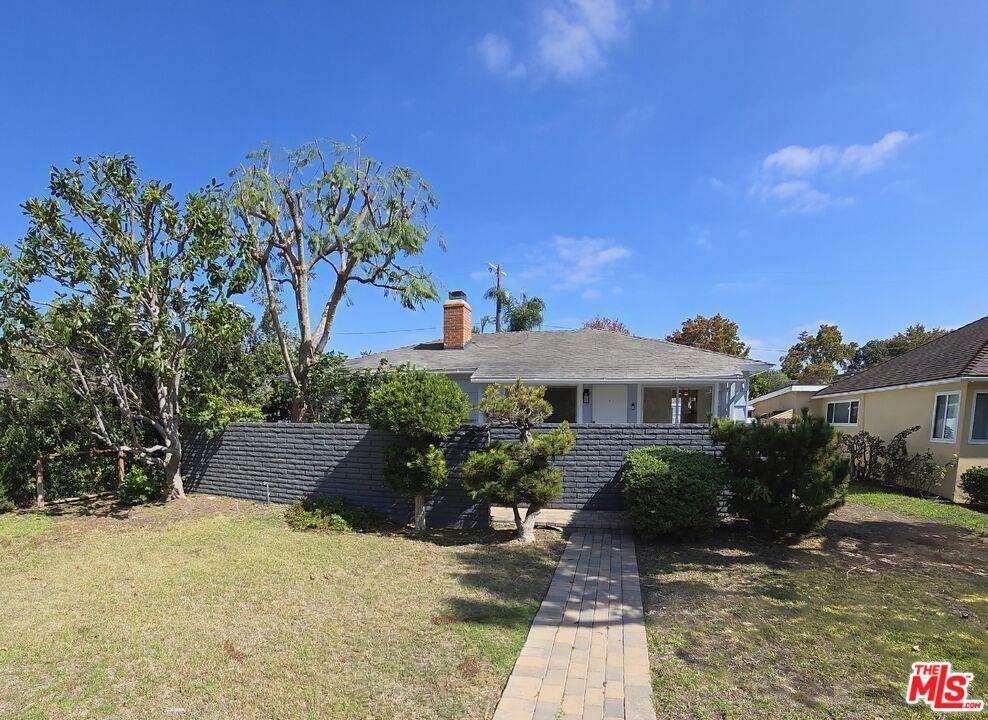 2520 Midvale Ave - Photo 1