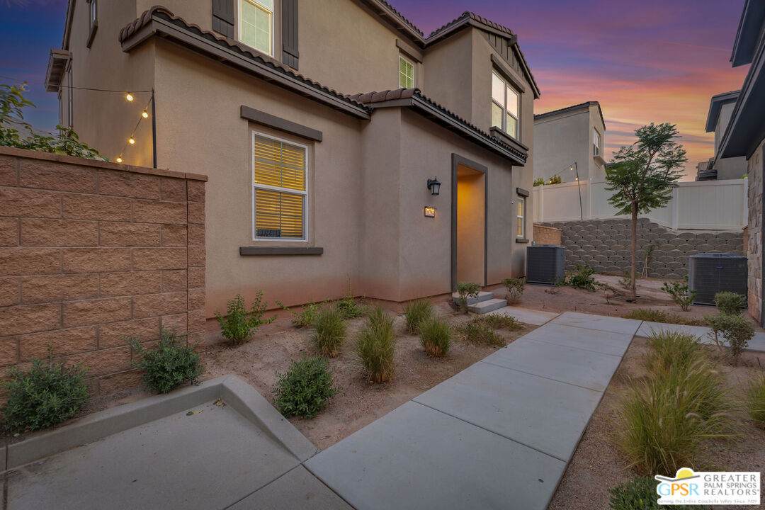 76284 Yale Way - Photo 1