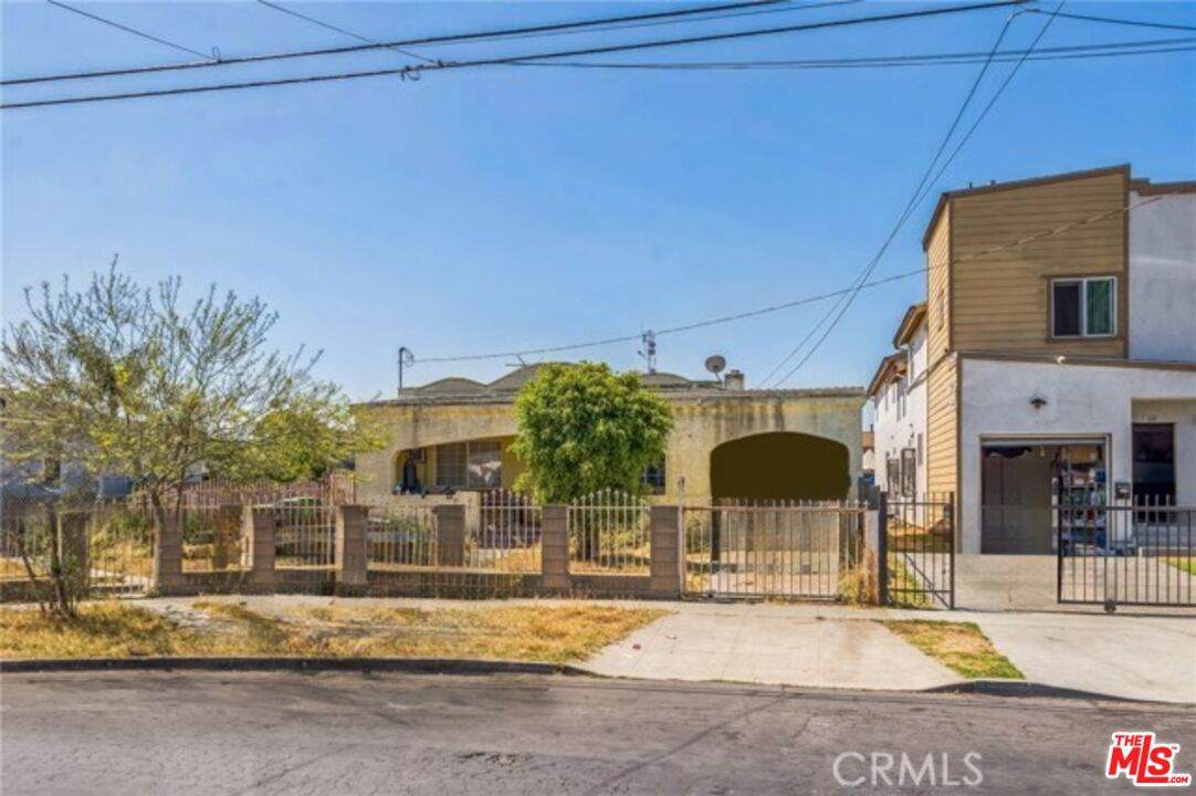 154 104th St - Photo 1