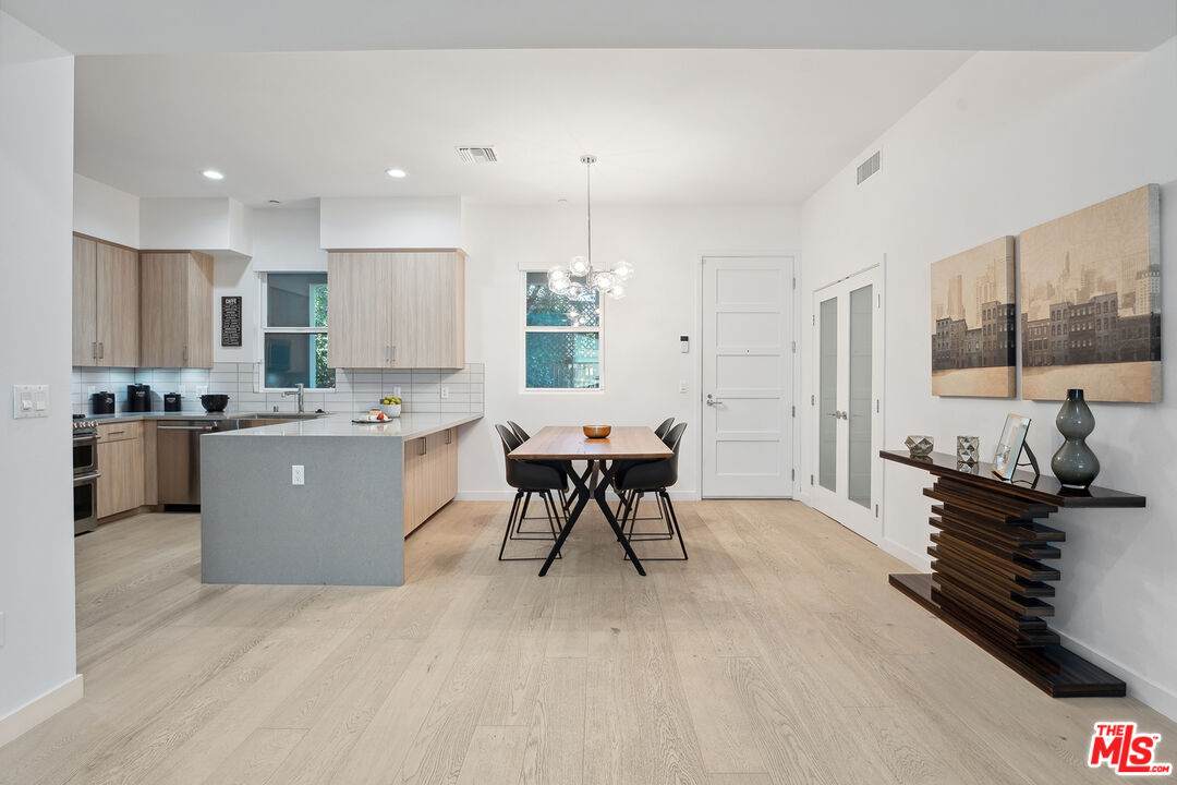 1746 Garfield Pl - Photo 1