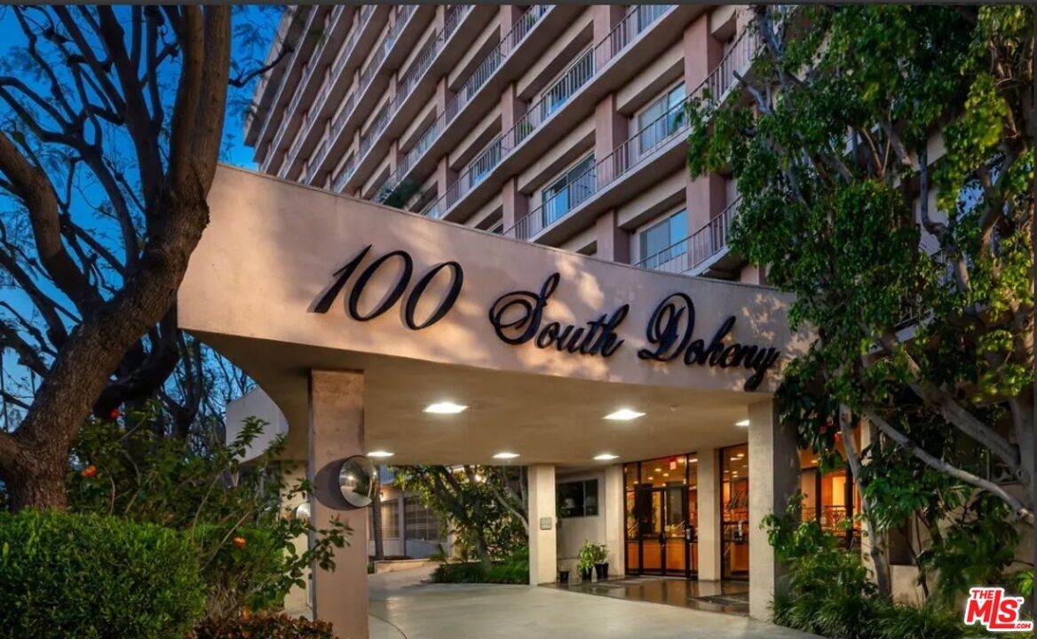 100 Doheny Dr - Photo 1