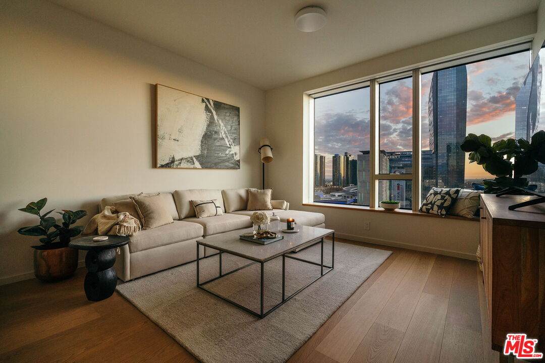 889 Francisco St - Photo 1