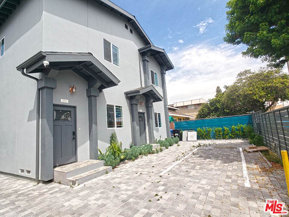 413 Harvard Blvd - Photo 1