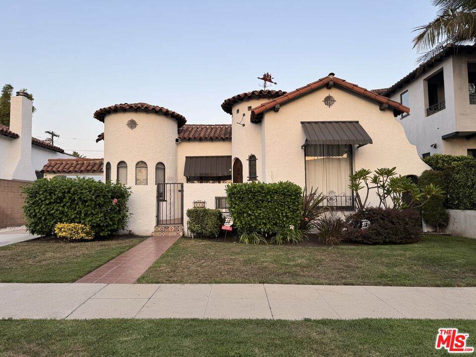 326 La Jolla Ave - Photo 1