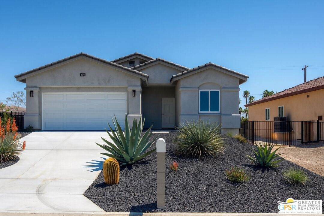 16364 Avenida Rambla - Photo 1