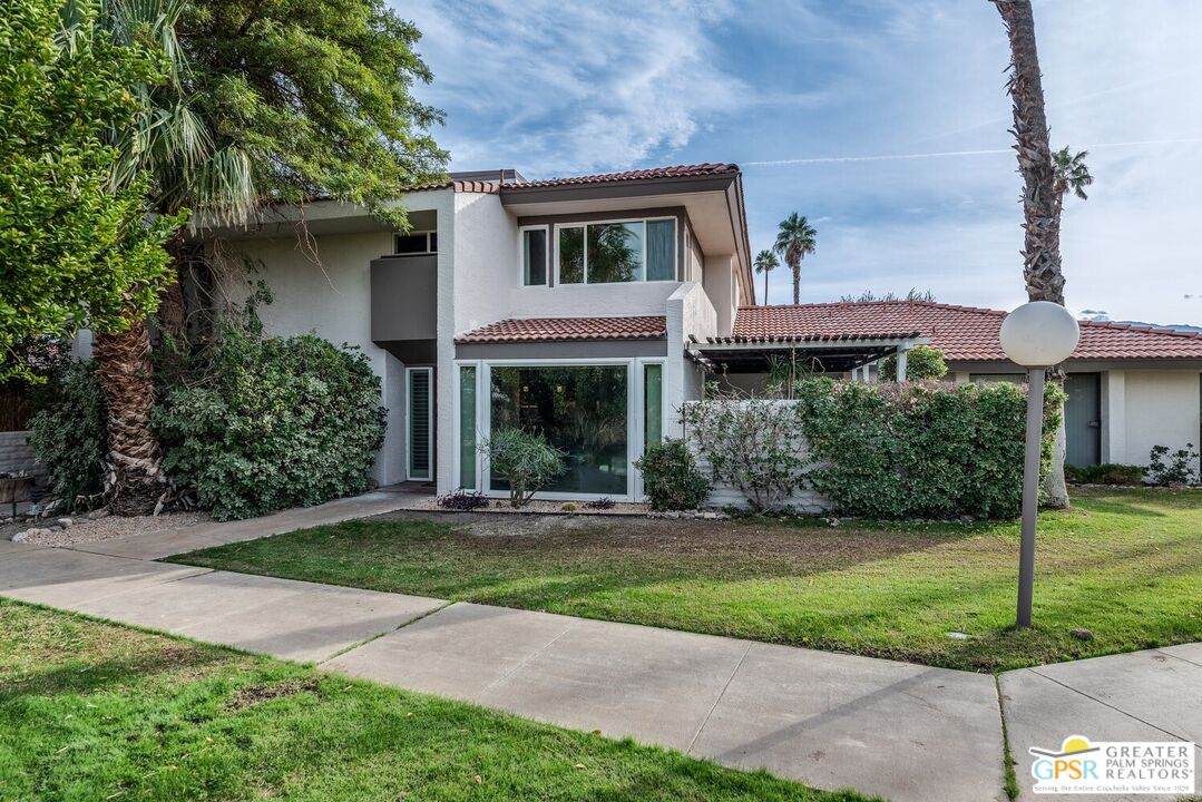 2504 Whitewater Club Dr - Photo 1