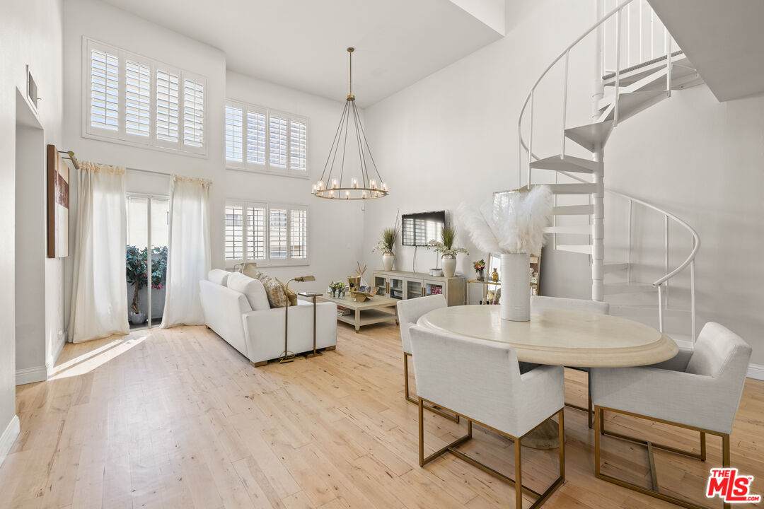 11822 Goshen Ave - Photo 1